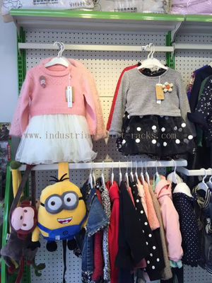 Купить Огородите цвет бортового металла стеллажей для выставки товаров одежды белый для розничного магазина Производство в сети